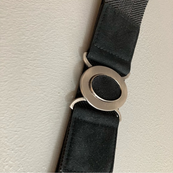 Nine West Black Belt Wide Stretch Woven Fabric Oval Buckle Detail NWT - Picture 3 of 12